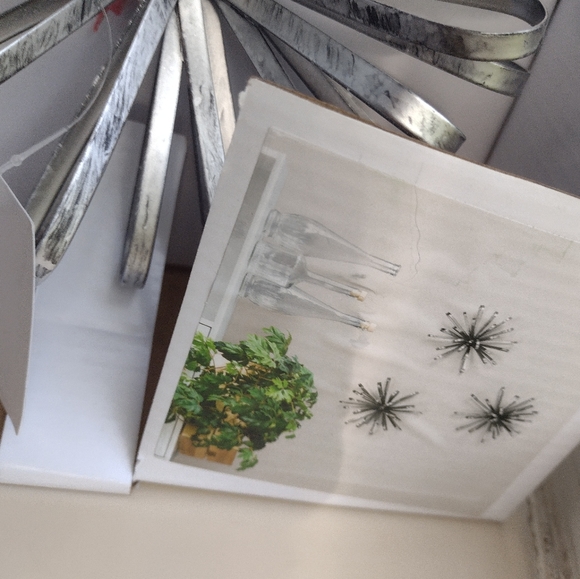 Metal wall decor - Picture 2 of 2